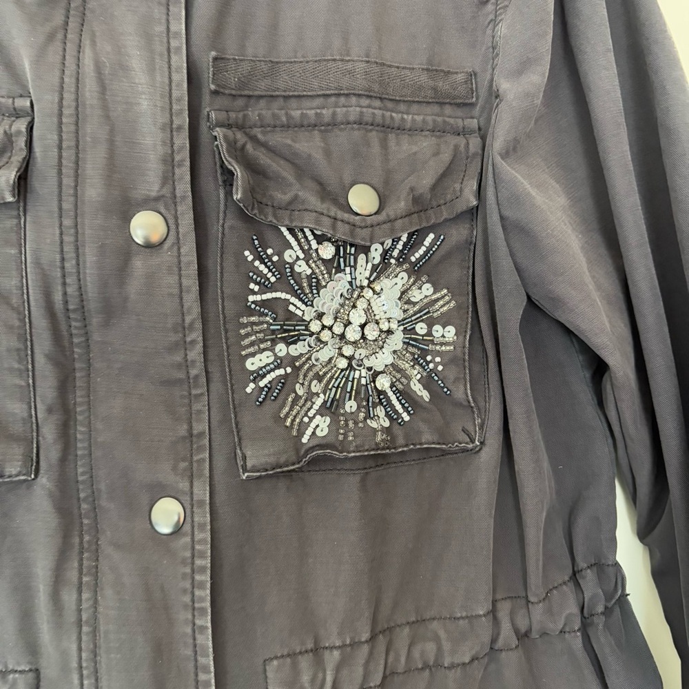 GAP Women’s Gray with Beaded Details Utility Jacket - Picture 5 of 8